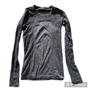 Lululemon Grey Long Sleeve Shirt